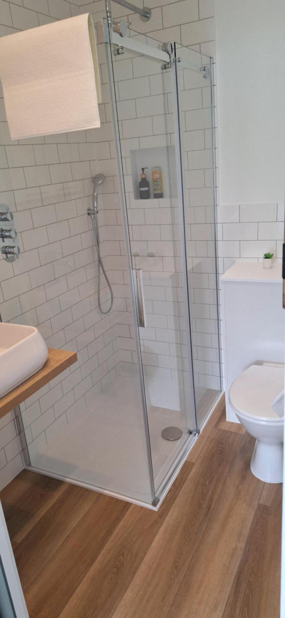 New 3 Bedrooms Flat In Ashford Near Heathrow Ngoại thất bức ảnh